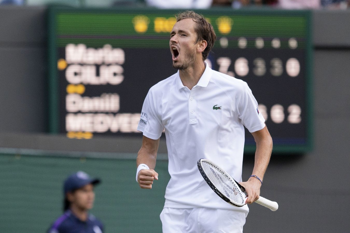 Медведев одержал первую победу на Итоговом турнире ATP, обыграв де Минора